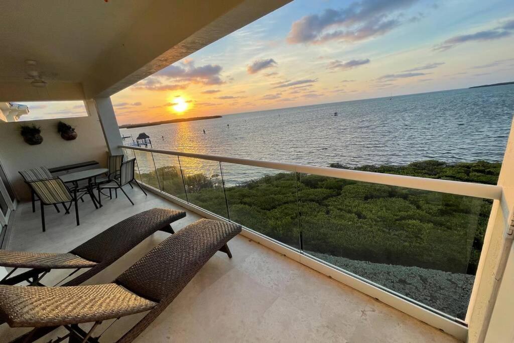 LICENSED Mgr - LUXURY VIP PENTHOUSE SUITE - OFFERS RESORTS BEST PANORAMIC OCEAN VIEWS! (Key Largo) 
