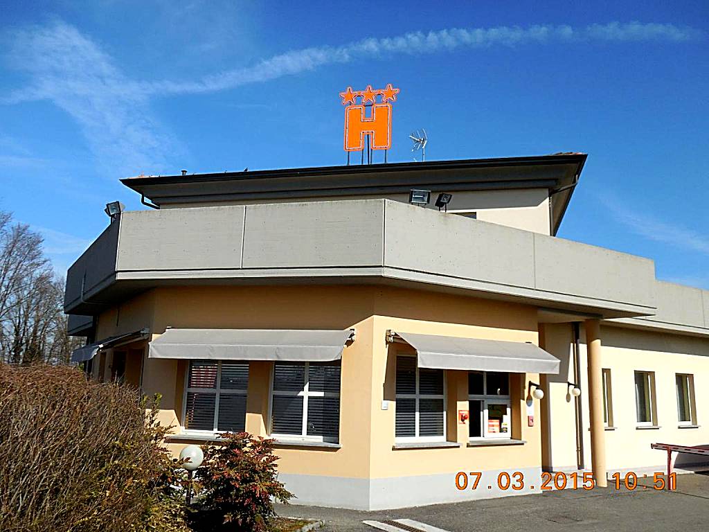 Hotel Motel Fiore (Fiorenzuola dʼArda) 